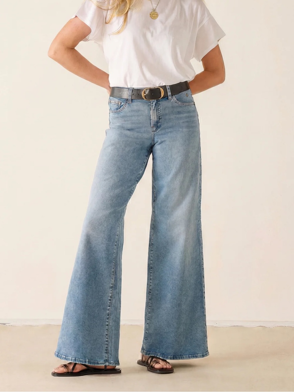 Voyageur by Mersea Kate Wide Leg Jeans size 28